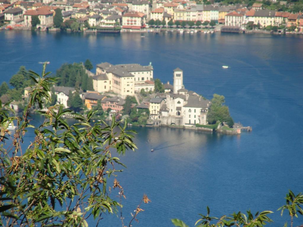 Emy Lake Orta Pella Exteriör bild